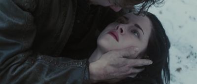 Please, please. - Snow White and the Huntsman
