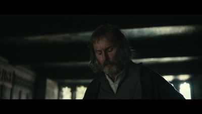 - Please, please, stop this charade.
- Sincerely, I do not understand. - The King
