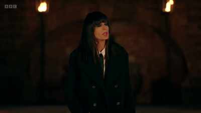 Please reveal if you are
"traitor" or "believer." - The Traitors