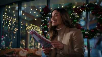 Please tell everyone
that you know, - Mystery on Mistletoe Lane