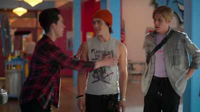 -Please tell me they were.
-[chuckles] - Julie and the Phantoms