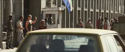 Please tell me you brought me cigarettes, bru, please. - Blood Diamond