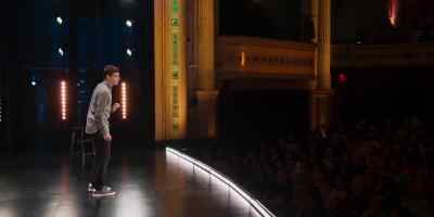 Please try to imagine
being a young Jew - Alex Edelman: Just for Us