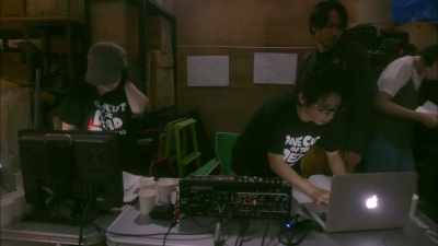 (Please wait a moment) - One Cut of the Dead