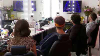 Please welcome on stage
the wonderful Katherine Ryan! - Backstage with Katherine Ryan