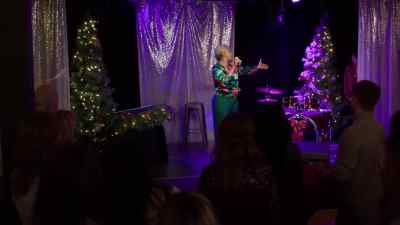 Please welcome to the stage
Jessica McFall! - Jingle Bell Love