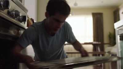 [plodding, upbeat music] - Imposters
