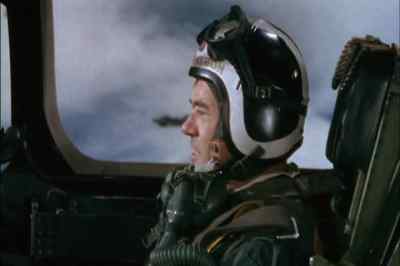 Plumber 1 to Warhead. - Men of the Fighting Lady