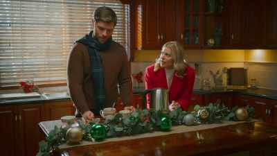 Plus, I've, You know, I've been
here a few years, and, uh... - Designing Christmas with You