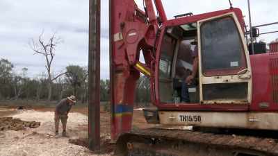 Plutus arrives at the 18-metre mark, - Outback Opal Hunters