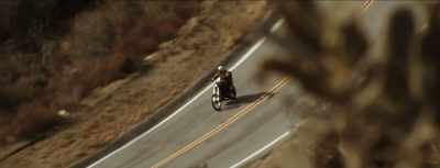 Pode estar dirigindo
a 120km por hora, - 21 Days Under the Sky
