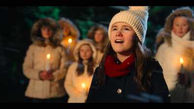 Pode estar escuro na Islândia, - Pentatonix: Around the World for the Holidays
