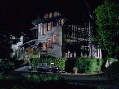 Poirot, I wish you'd explain
what we're doing here. - Agatha Christie's Poirot