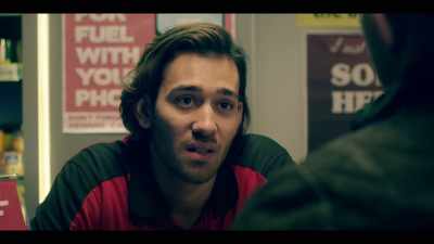 - Pois sou.
- É muito triste. Boa noite, senhor. - Years and Years