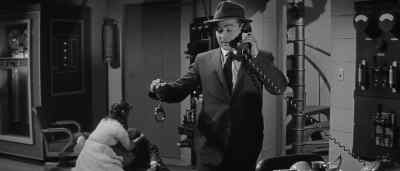 - Police Department.
- This is Sergeant Dubois. - Return of the Fly