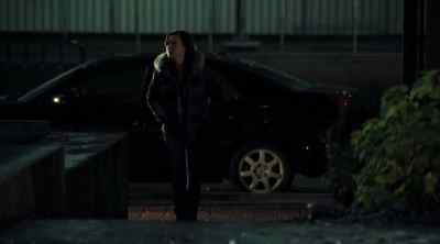 Police! Don't move!
Do not move! - Rookie Blue