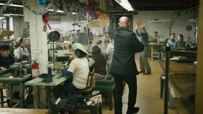 Police. Don't move.
Don't move. - Law & Order: Organized Crime