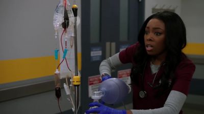 Police. Don't move! - Chicago Med