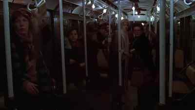 Police! Get back! - Nighthawks