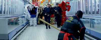 Police, move back - Belleville Cop