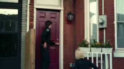 Police! Open the door. - Rookie Blue