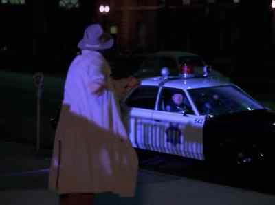 Police! Over here. - The Streets of San Francisco