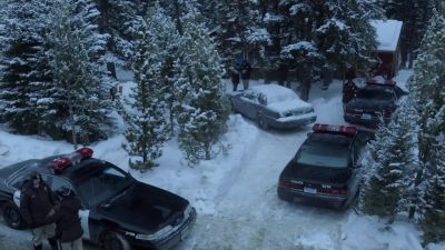 [police radio chatter] - Fargo