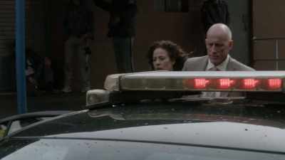 [ Police radio chatter ] - The Blacklist: Redemption