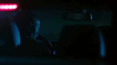 [police radio chatter] - Siren