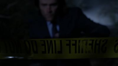 [ Police radio chatter ] - Supernatural