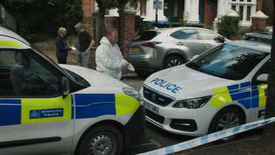 [ Police radio chatter ] - The Chelsea Detective