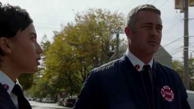 - Police!
- Search warrant! - Chicago Fire