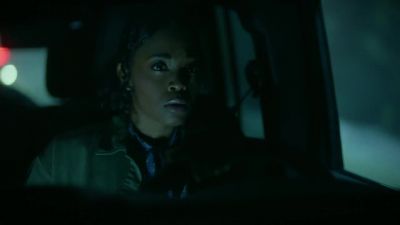      [police siren wailing] - Black Lightning