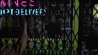 (POLICE SIREN WAILING) - The Out of Towners