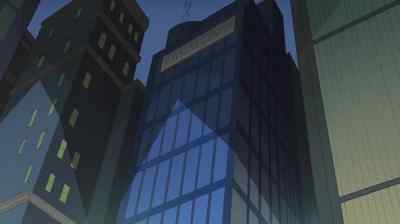 [POLICE SIRENS WAILING]
[CAR HORNS HONKING] - The Spectacular Spider-Man