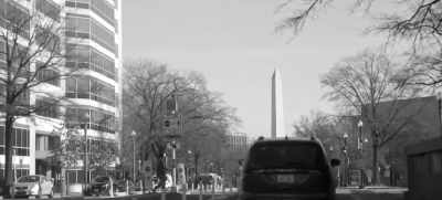 [police sirens wailing] - SmartLess: On the Road