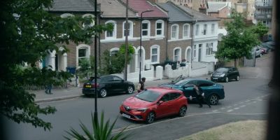 Police! Stay where you are! - Silent Witness