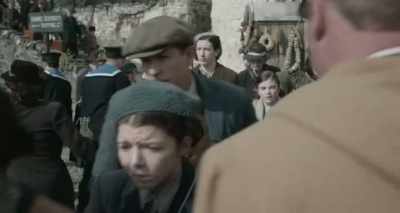 POLICEMAN: Go. Go, go, go.
Come on, let's go. Quickly now. - The Guernsey Literary and Potato Peel Pie Society