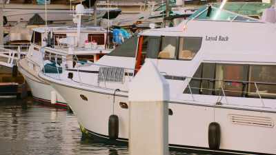 [Polly] Cheers to real… - Selling The OC