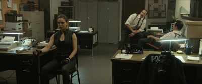 -Pop him in cage one, Matt?
-Yeah. Then come back for her. - Vicious Fun