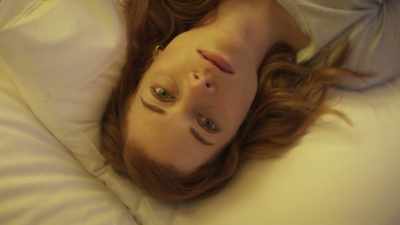 [pop music playing] - Zoey's Extraordinary Playlist