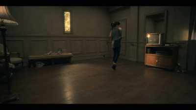 [pop music plays] - The Haunting of Hill House