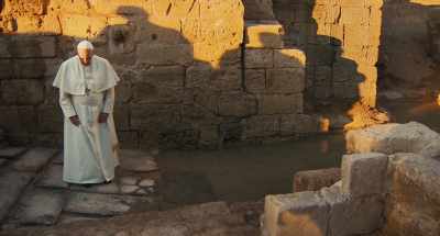 (Pope Francis
speaking Spanish) - Pope Francis: A Man of His Word