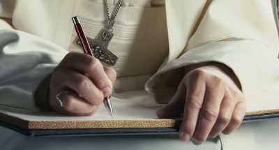 (Pope Francis
speaking Spanish) - Pope Francis: A Man of His Word