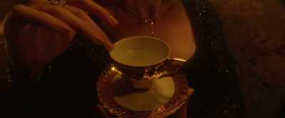 -[porcelain clinking]
-Around and around. - Box: Metaphor