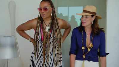 Porsha, you get
the other--you get the-- - The Real Housewives Ultimate Girls Trip