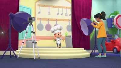 [pots and pans clanging in tune] - CoComelon Lane