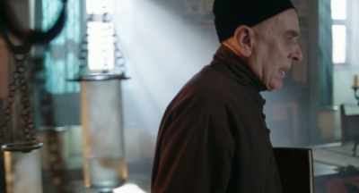 Power brings enemies.
Your father had many. - Medici: Masters of Florence
