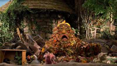 Power should be online in three, two... - Fraggle Rock: Back to the Rock