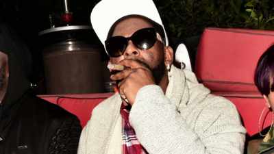 POWERS: When the ball started
rolling down the hill again - Surviving R. Kelly